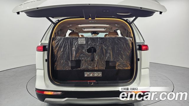 Kia Carnival 2023 thumb 12
