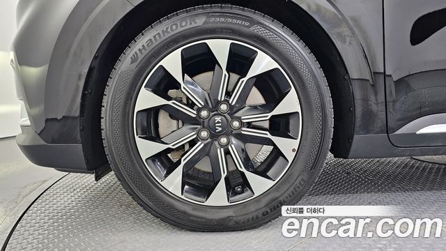 Kia Carnival 2021 thumb 5