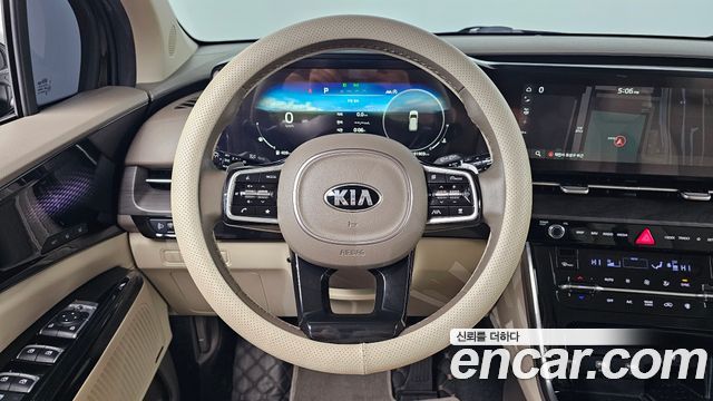 Kia Carnival 2021 thumb 11
