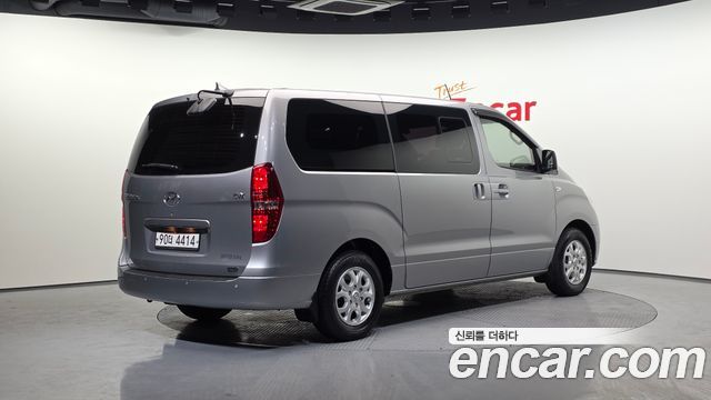 Hyundai Starex 2014 thumb 2