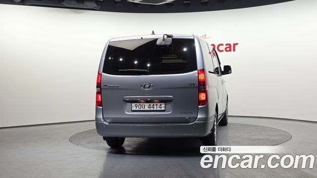 Hyundai Starex 2014 thumb 4
