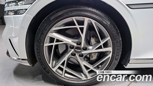 Genesis G90 2022 thumb 6