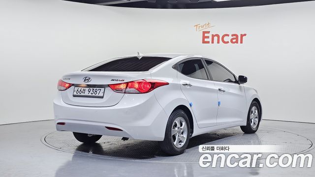 Hyundai Avante 2011 thumb 3
