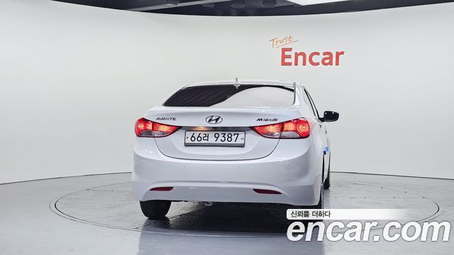 Hyundai Avante 2011 thumb 5