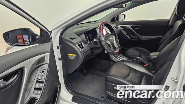 Hyundai Avante 2011 thumb 10