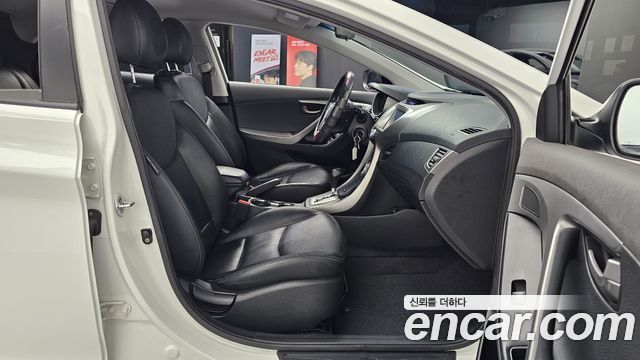 Hyundai Avante 2011 thumb 11