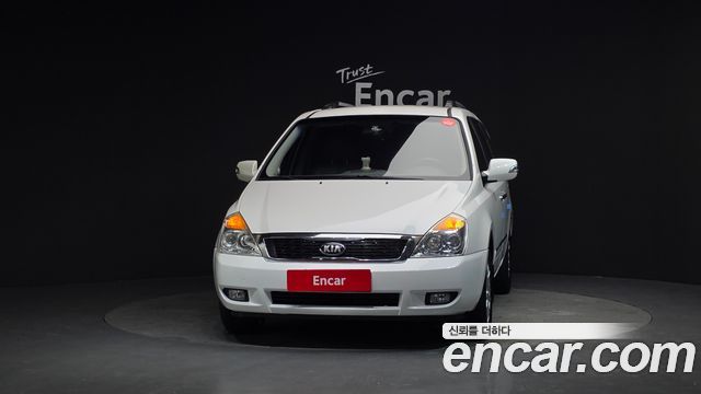 Kia Carnival 2012 thumb 4