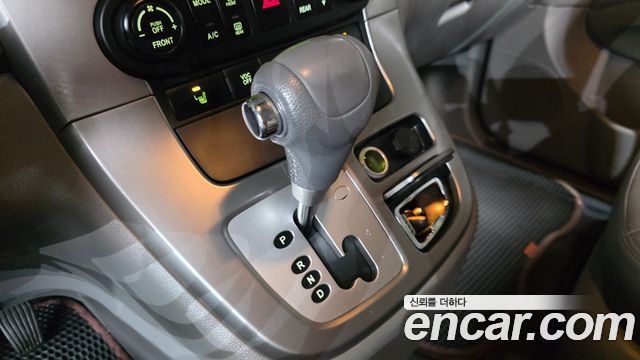 Kia Carnival 2012 thumb 9
