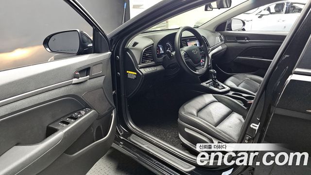 Hyundai Avante 2016 thumb 10