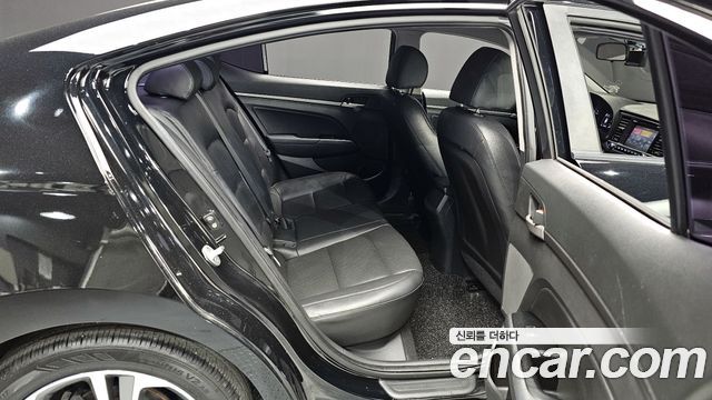 Hyundai Avante 2016 thumb 11