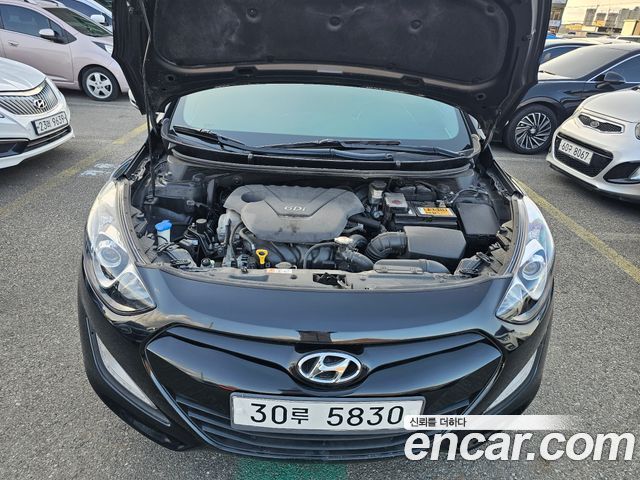 Hyundai i30 2012 thumb 6