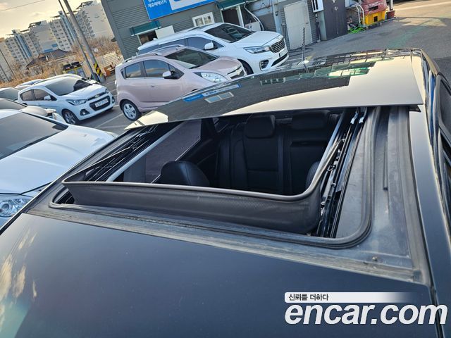 Hyundai i30 2012 thumb 11