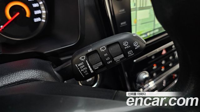 SsangYong Tivoli 2020 thumb 4