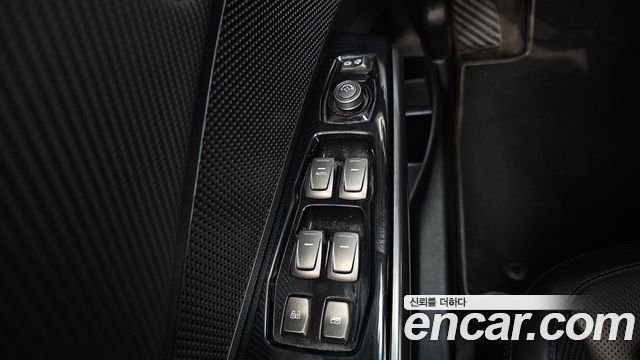 SsangYong Tivoli 2020 thumb 5