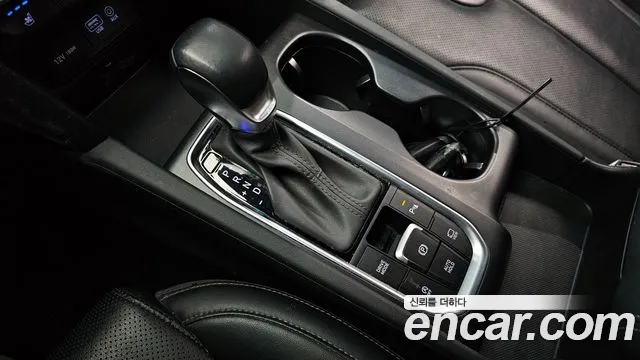 Hyundai Santa Fe 2018 thumb 10
