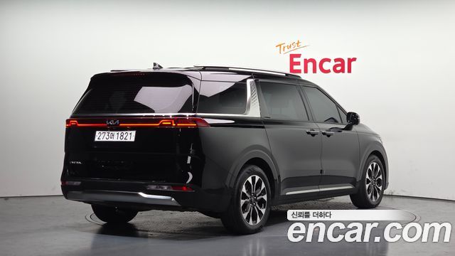 Kia Carnival 2022 thumb 3