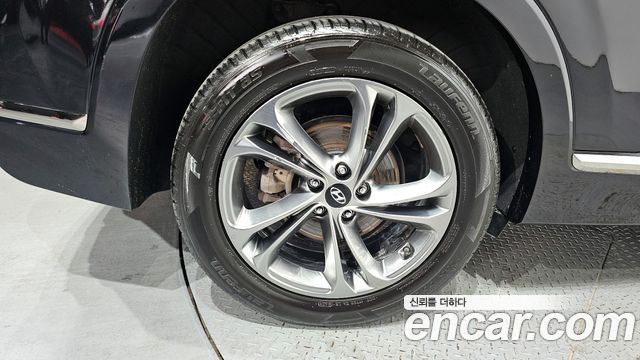 Hyundai Santa Fe 2018 thumb 6