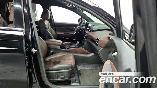 Hyundai Santa Fe 2018 thumb 12