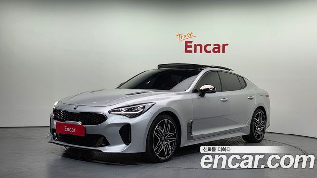 Kia Stinger 2017 thumb 2