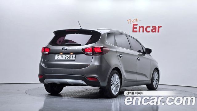 Kia Carens 2018 thumb 3