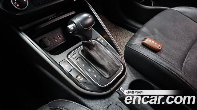 Kia Carens 2018 thumb 10