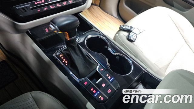 Kia Carnival 2020 thumb 9