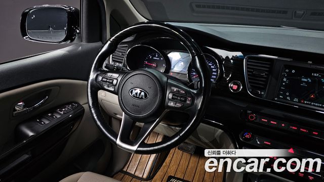 Kia Carnival 2020 thumb 12