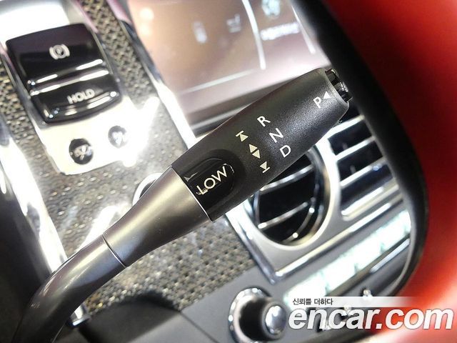 Rolls-Royce Dawn 2020 thumb 9