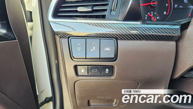 Kia K7 2016 thumb 11