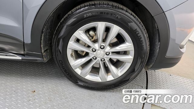 Hyundai Santa Fe 2017 thumb 6