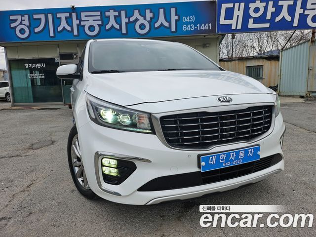 Kia Carnival 2018 thumb 2
