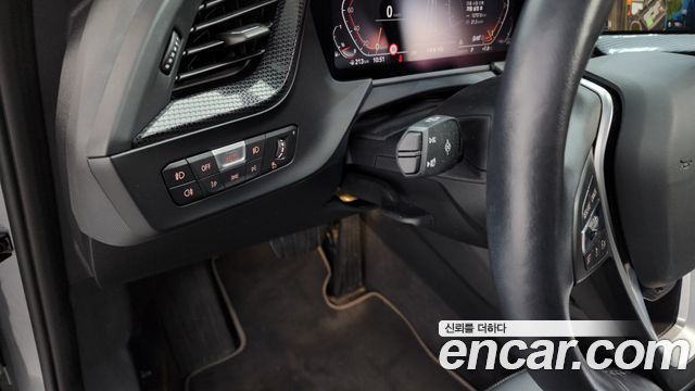 BMW 1 серии 2023 thumb 2