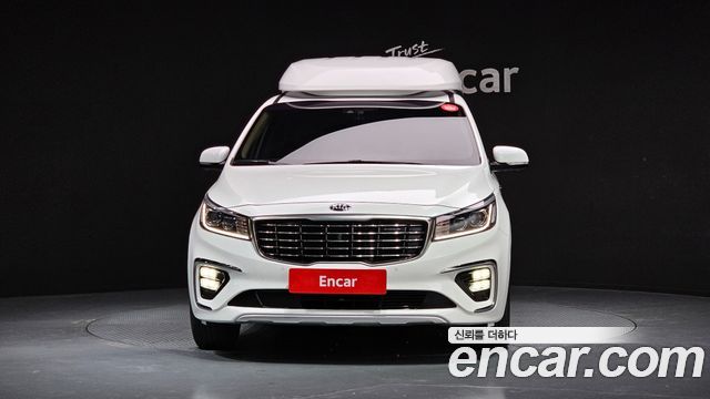 Kia Carnival 2019 thumb 4