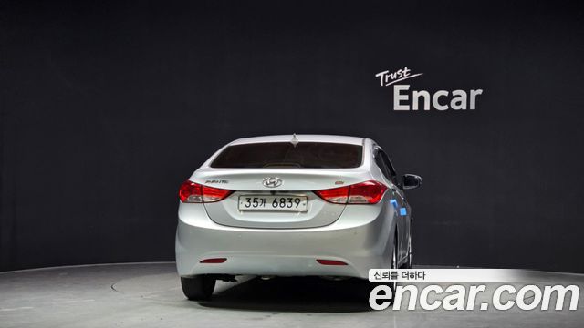 Hyundai Avante 2013 thumb 5