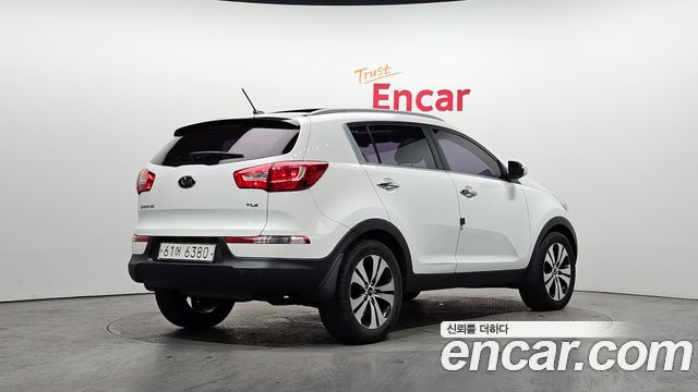 Kia Sportage 2010 thumb 3