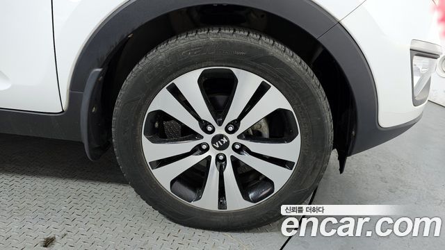 Kia Sportage 2010 thumb 6