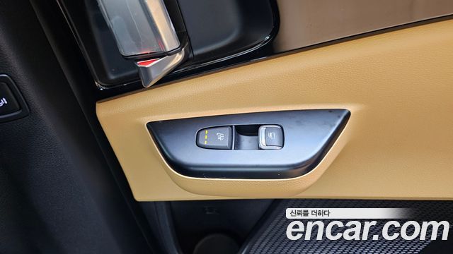 Kia Carnival 2023 thumb 12