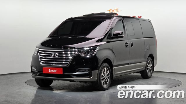 Hyundai Starex 2018 thumb 2