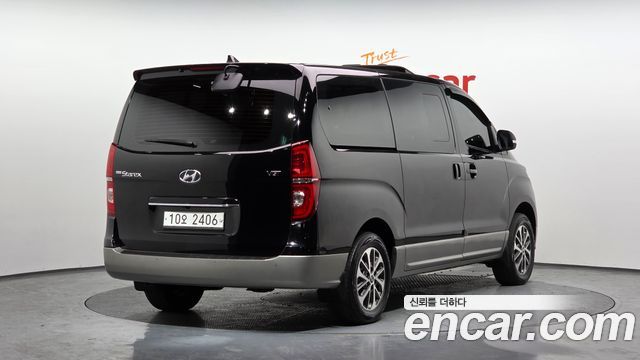Hyundai Starex 2018 thumb 3