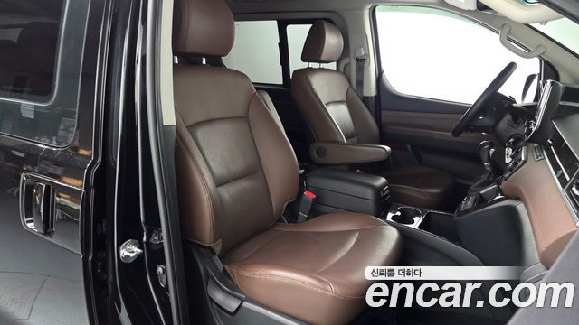 Hyundai Starex 2018 thumb 11