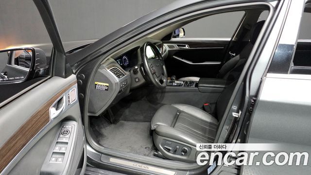 Genesis G80 2018 thumb 10