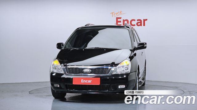 Kia Carnival 2013 thumb 4