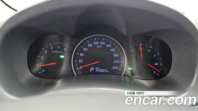 Kia Carnival 2013 thumb 9