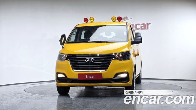 Hyundai Starex 2019 thumb 4