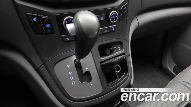 Hyundai Starex 2019 thumb 9