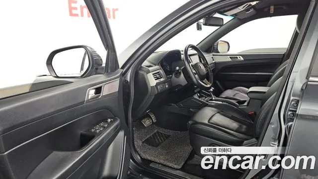 SsangYong Rexton 2019 thumb 10