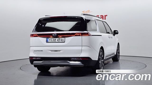 Kia Carnival 2020 thumb 5