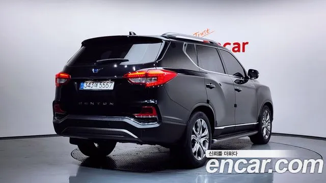 SsangYong Rexton 2020 thumb 3