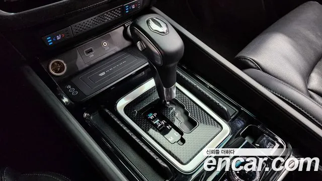 SsangYong Rexton 2020 thumb 9
