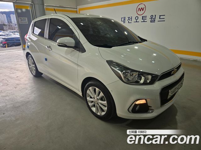 Chevrolet Spark 2017 thumb 4